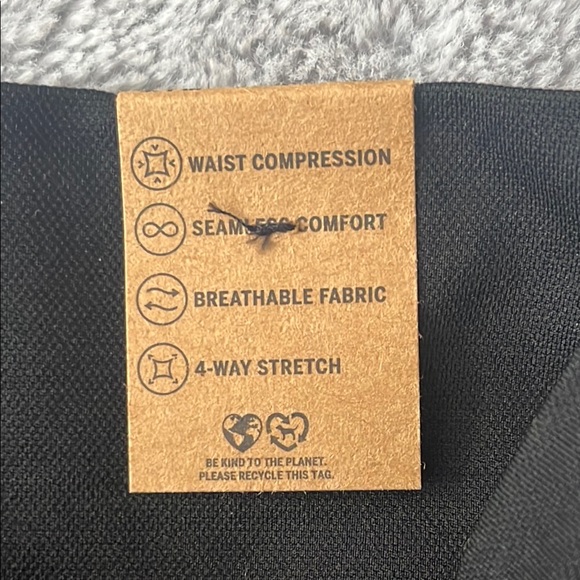 PINK Victoria's Secret Black High Waist Compression Boyshorts Size M - Picture 4 of 7